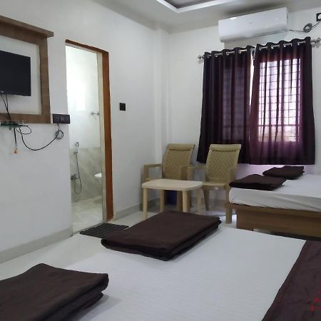 Hotel Vrundavan Pune Luaran gambar