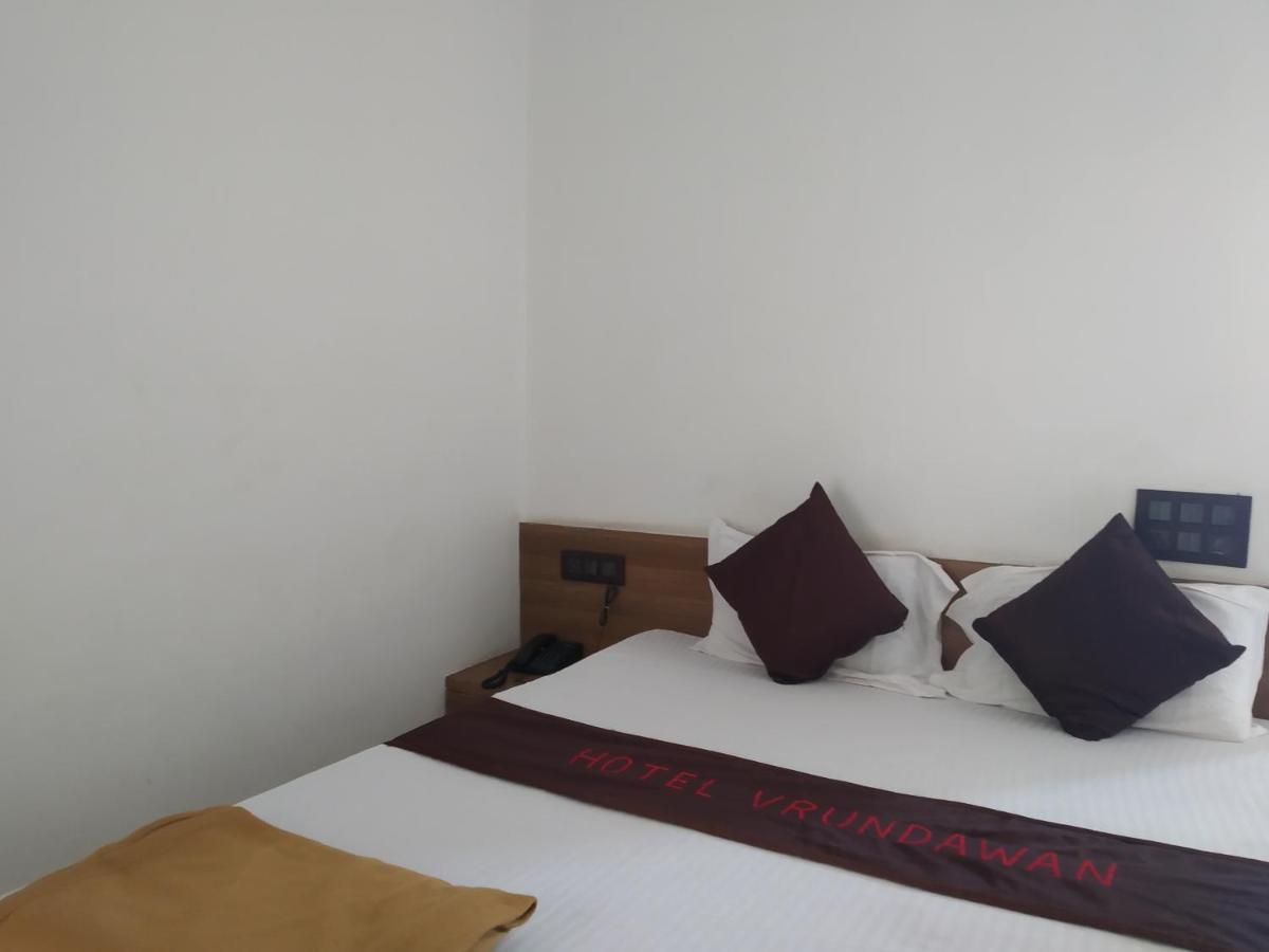 Hotel Vrundavan Pune Luaran gambar