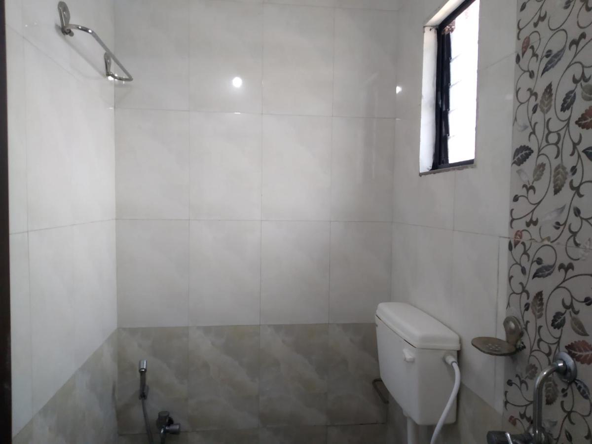 Hotel Vrundavan Pune Luaran gambar