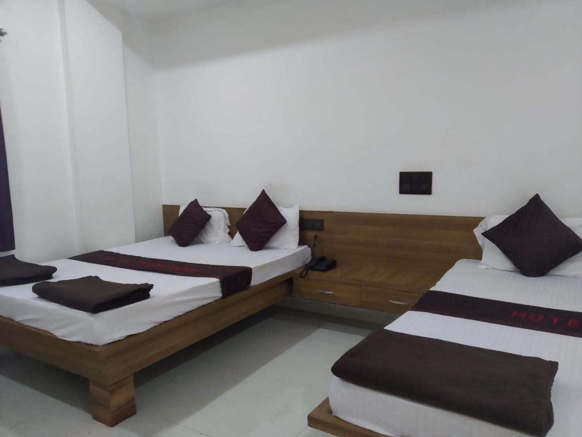 Hotel Vrundavan Pune Luaran gambar