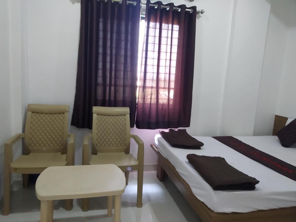 Hotel Vrundavan Pune Luaran gambar