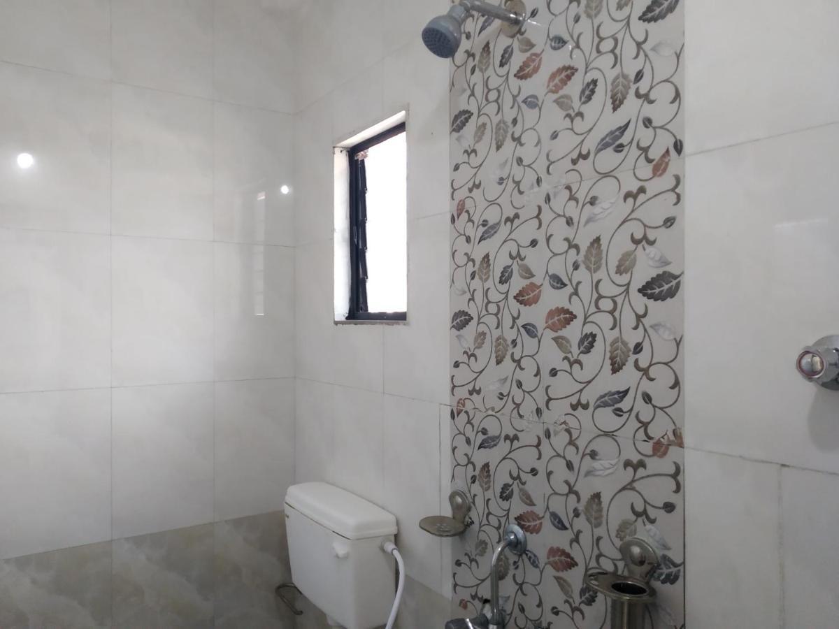 Hotel Vrundavan Pune Luaran gambar