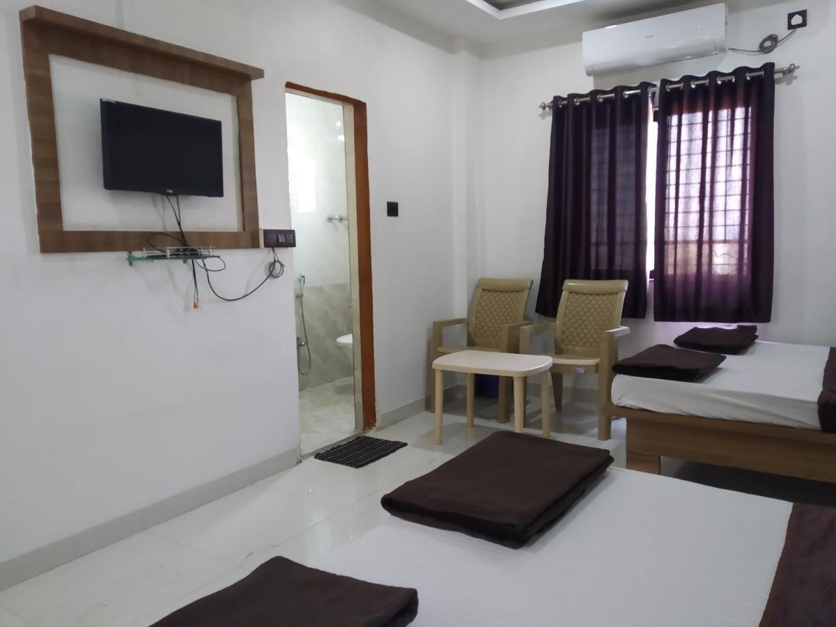 Hotel Vrundavan Pune Luaran gambar